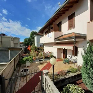 https://bb-villa-bucceri.it-lombardy.com
